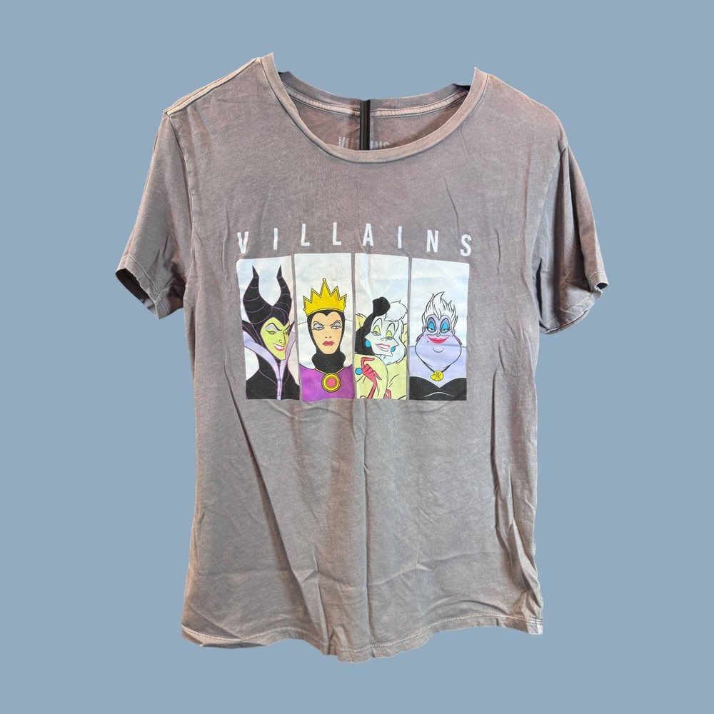 Disney Villains Graphic Tee M Gray Good Maleficent Ursula Cruella Evil Queen